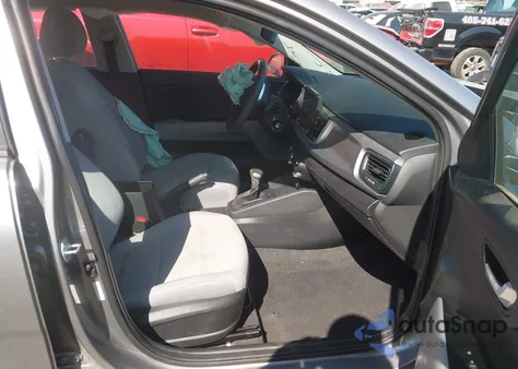 2023 Kia Rio S из США, поврежденный, VIN 3KPA24AD7PE565614